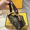 Высококачественные роскоши дизайнеры Crossbodys Bag Women Sidbag Messenger сумки, окисляющие кожаные элегантные сумки на плечо кросс-бэг-сумка