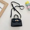 الفتيات حقيبة اليد pu slingbag الأطفال mini crossbody كيس حلوى الألوان الشعور بالآباء والطفل الحقائب 2626012