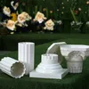 2個/ロトファッション結婚式の小道具装飾的な人工的な中空ローマのコラム白い色のプラスチックピラーの道路引用パーティーイベントDIY