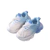 Småbarn baby gradient färg barn sportskor mjuk löpning mesh andningsskor pojkar flickor mode sneakers f04265 g220517