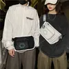 Cosmetische tassen cases trendy cool werkkleding kleine tas voor mannen en vrouwen veelzijdige straat hiphop reflecterende strip gepersonaliseerde single