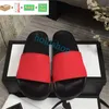 Nouveaux hommes femmes sandales pantoufle diapositives chaussures de créateur noir blanc rouge pantoufles florales en cuir en caoutchouc appartements sandales mocassins Gear Bottoms