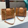 Large Capacity Shoulder Bags 2 Colors Leather Totes Luxury Designer Handbags Women Shopping Bags Khaki Vintage Drawstring Chains Bucket