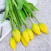 Ghirlande di fiori decorativi Tocco reale di lusso Mazzo di tulipani Centro commerciale Decorazione Tulipani di nozze finti in silicone Decorazioni estetiche per la casaDecorazioni