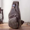 Men original Crazy Horse Couro Triângulo Casual Crossbody Sling Sling Design Viajar um ombro Daypack Male 8015 220813