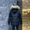 Damen Winter Outdoor Freizeit Sport Daunenjacke weiße Ente winddicht Parker lange Lederkragen Mütze warm echtes Wolfsfell Designer stilvoller klassischer Abenteuermantel 23