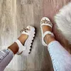 Sandalet Kadınlar 2022 Yaz Moda Metal Dekorasyonlu Gladyatör Kalın Sole Açık Ayak Parti Roman Tokalı Günlük Örgülü Sandalssandals