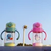 Bottiglia per acqua in plastica da 360 ml con cannuccia e corda Bottiglie per bevande sportive creative per cartoni animati Regali per bambini 20220530 D3