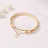 Roségold Edelstahl Armbänder Armreifen weiblich Herz Hochzeit Liebe Charme Armband für Frauen Schmuck