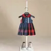 2022 Luxe design babymeisjes jurk kinderen plaid katoen schattig feest Engeland prinses jurken zomer mouwloze zoete kleren g220506