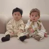 Neonato primavera e autunno tuta carina a maniche lunghe bambino sciolto e casual stile coreano pagliaccetto vestiti per bambini G220509