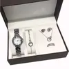 Relógios de luxo e jóias para mulheres Rings de moda Bracelets Brincos 5pcs Lady Designer Wristwatches Gift Montres de Luxe