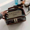 Dubbelskikt transparent tvättväska Kvinnor PVC Portable Makeup Bag stor kapacitet Vattentät kosmetisk väska Torr Våt bärbar dragkedja förvaringsväska 220625