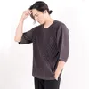 Miyake Pleated Men 라운드 넥 오버 사이즈 T 셔츠 여름 한국 패션 루즈 캐주얼 탑스