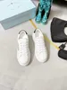 Chaussures décontractées en cuir de luxe pour femmes Baskets hommes femmes Flats Lace Up Platform Sneakers
