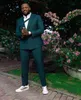 2022 Il modello più nuovo Abiti da uomo Verde Risvolto con visiera Smoking da sposa Terno Masculino Prom Sposo 2 pezzi Slim Fit Blazer (Giacca + Pantaloni)