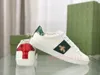 Ace Spor Sneaker Tasarımcı Altın Arı Lüks Beyaz Deri Elbise Ayakkabı İtalya Spor ayakkabıları İşlemeli Stripes Beyaz Erkekler Kadın Açık Eğitmenler Orijinal Logo Kutusu