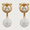 Fransk nischdesign Elegant diamantspäckad pärla studörhängen retro high-end temperament krökta mode all-match smycken gåva