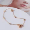 أساور سحر الأوروبية والأمريكية Simple Gem Love Multi-Drop اليابانية الكورية من Braceletcharm inte22