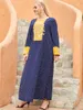 Abiti taglie forti Indie Folk Ricamo floreale etnico Curva a pois Abbigliamento donna Maxi abito maniche lunghe larghe Arabo musulmano Abaya