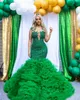2022 taglie forti arabi arabo ebi verde lussuoso sirene abiti da ballo in pizzo in rilievo per la festa formale del secondo ricevimento abiti da fidanzamento di compleanno abbigliamento ZJ660