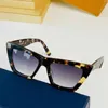 Mode Brand Cat Eye Solglasögon Z1723W Womens Black Frame Temples Embedded Metal Printing Mens Ladies Casual Shopping Glasses6733657