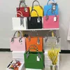 Cartas de moda Tote Bag Designer Bolsas femininas Bolsas de luxo de couro PU Crossbody Bags Protect Povo Black Shopper Bag 220608