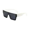 Vintage Man Flat Top Sunglasses Woman Black Square Siamese Shades Uv400 Design Słońce dla kobiet