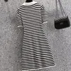 파티 드레스 여름 우아한 줄무늬 니트 스웨터 드레스 여자 한국 캐주얼 한 싱글 가슴 마우스 포도당 펨 메모 풀 멍청이