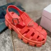 zomer dames designer sandalen schuimrubber sandaal mode platform dia's driehoek metalen pantoffels retro strand loafers ronde neus sandaal luxe met doos maat 35-41