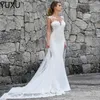 2022 Modest Nya Lace Appliques Mermaid Bröllopsklänningar En linje Sheer Bateau Neckline Se igenom Knapp Lace Back Bridal Gown Cap Sleeves