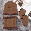 Berets Kinderen Set gebreide aanraakschermhandschoenen Heren meisje hoed sjaal nek warmer beanie en sjaals