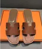 디자이너 Oran Sandals, 평평한 바닥 슬리퍼, 브랜드 샌들, 캐주얼 가죽 여성 해변 신발, 젤리 신발, 오리지널 박스 크기 35-42