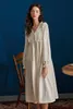 Kvinnors sömnkläder Cotton Nightgown Women Elegance V-ringad Lady Night Gown Nightdress Autumn