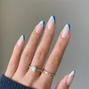 24pcs Amond Faux Nails Short French Blue Design Ballerina Artificial Fake avec de la colle Couvercle Full Tips Nail Presse sur 220708