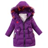 Piumino invernale ragazze cappotti di pelle moda ispessimento e vero calore giù cotone cappotto di media lunghezza parka cappotti cappotto per bambini vestiti 220826