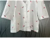 Camisas de blusas para mujeres 100%algodón 2022 Summer informal White Ladies Vango en V bordado floral rojo manga corta botón suelto swomen