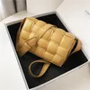 Luxury Woven Knitted Grid Shoulder Bag Women Brand Handbags Crossbody Messenger Purse Square Clutch Senior Designer Leather Bags