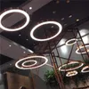 Combinazione postmoderna a forma di cerchio Lampade a ciondolo dorato a ciondolo in acciaio inossidabile Office Restaurant Hotel Personalizzato LED LED QZ 102