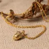 Hänghalsband enkla eleganta söta pinjenötter halsband för kvinnor gyllene kopparkottar halsjacka