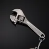 Spanner Keychainバッグペンダントファッションレンチキーチェーン合金シルバーメッキキーホルダーの結婚式の好意