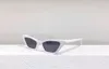 작은 고양이 눈 선글라스 검은 어두운 회색 렌즈 여성 패션 태양 안경 랩 태양 음영 UV 안경 상자