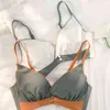 Sans anneau en acier soutien-gorge sexy couleur pure nouvelle fille sous-vêtements à petits seins collectés haut tubulaire tout-match soutien-gorge peut être porté dans les quatre saisons L220726