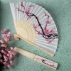 Home Decoratie Vintage bamboe vouwfans Feng Shui Ink Painting Plum Cherry Blossom Dance Hand Fan Asian Wedding Favor cadeau