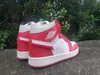 Con 1 NewStalgia Chenille Basketball Shoes Mujeres White Varsity Red 1s Sneaker