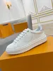 2022 Designer Luxe Casual schoenen Vrouwen Lederen veter sneakers Fashion dames Flat lopende sneakers Letters Dikke zool fitness sneaker maat 35-41