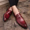 Scarpa in pelle per uomo mocassini italiani uomini scarpe da ufficio autentica in pelle d'affari appuntanti classici ufficiale sociale