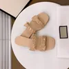 Plate-forme de sandale pour femmes de marque à la mode Sandale en cuir Large Slide Slide Sandal Designer Lady Lettre Semelle extérieure en cuir Slipper 231115