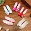 chandal ballet flats Veowalk fleur de pêche brodée femmes chaussures toile ccs dames décontracté confort sans lacet ballerines chinois Hanfu Cosplay