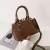 가방 클래식 가방 여자 2022 새로운 휴대용 어깨 여가 다목적 패턴 메신저 쉘 지갑